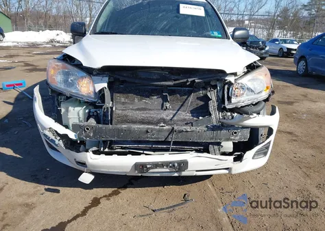 2011 Toyota Rav4 из США, поврежденный, VIN 2T3BF4DV4BW087744